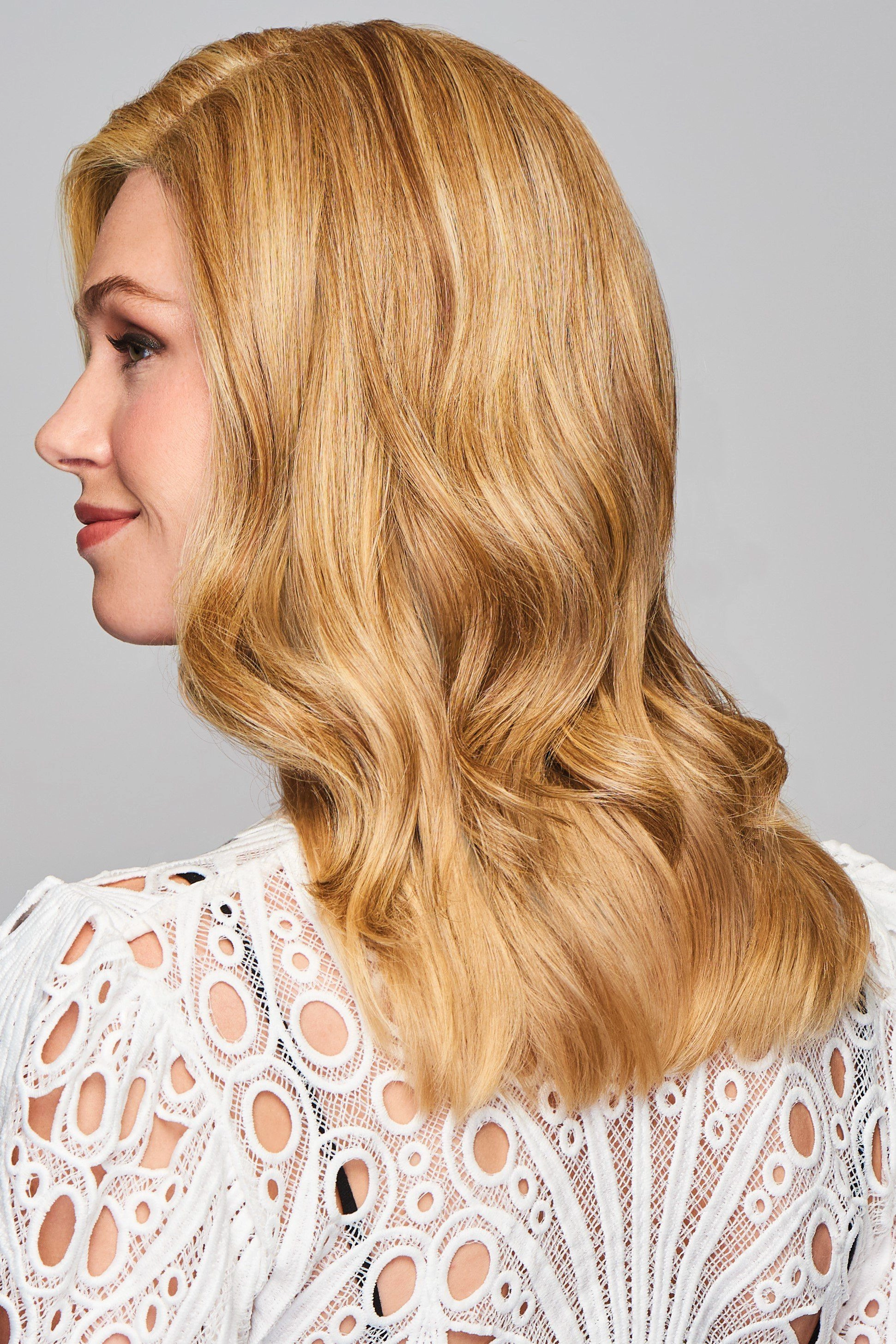 Sale - Raquel Welch Toppers - Crave The Wave - Color: Shaded Iced Java (RL4/10SS)