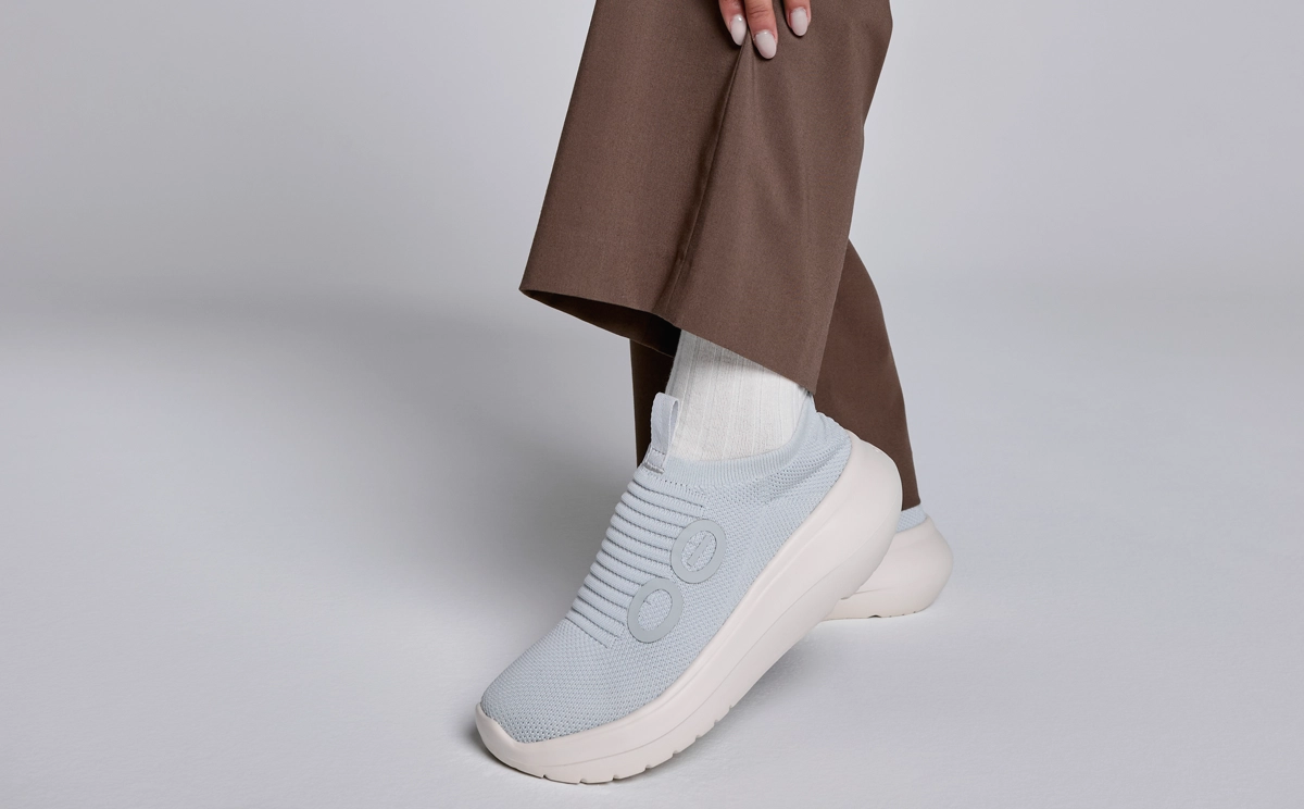 Women's OOmy Zen - Sky
